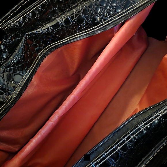 Kathy Van Zeeland Black Crocodile Embossed Rolling Suitcase + Laptop Bag - Picture 9 of 11